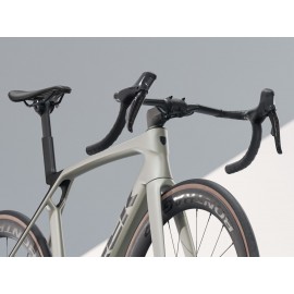 Trek MADONE SL 7 GEN 8 - Carbon Road Bike - 2025